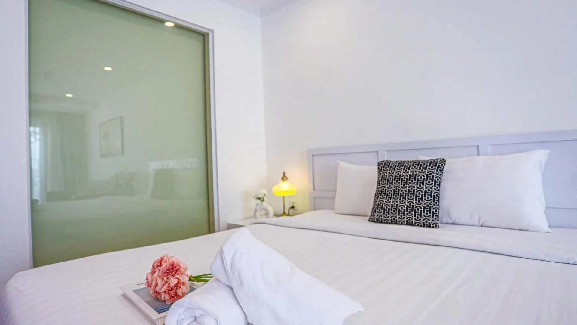 Gold Coast Suites - Lotte Mall & 5-Min-Walk-To-Beach Nha Trang